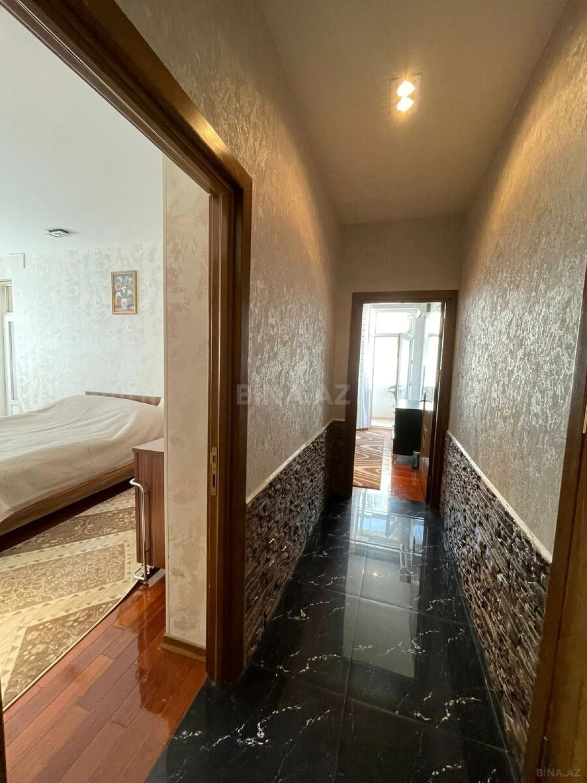Kirayə verilir 3 otaqlı mənzil 130 m²