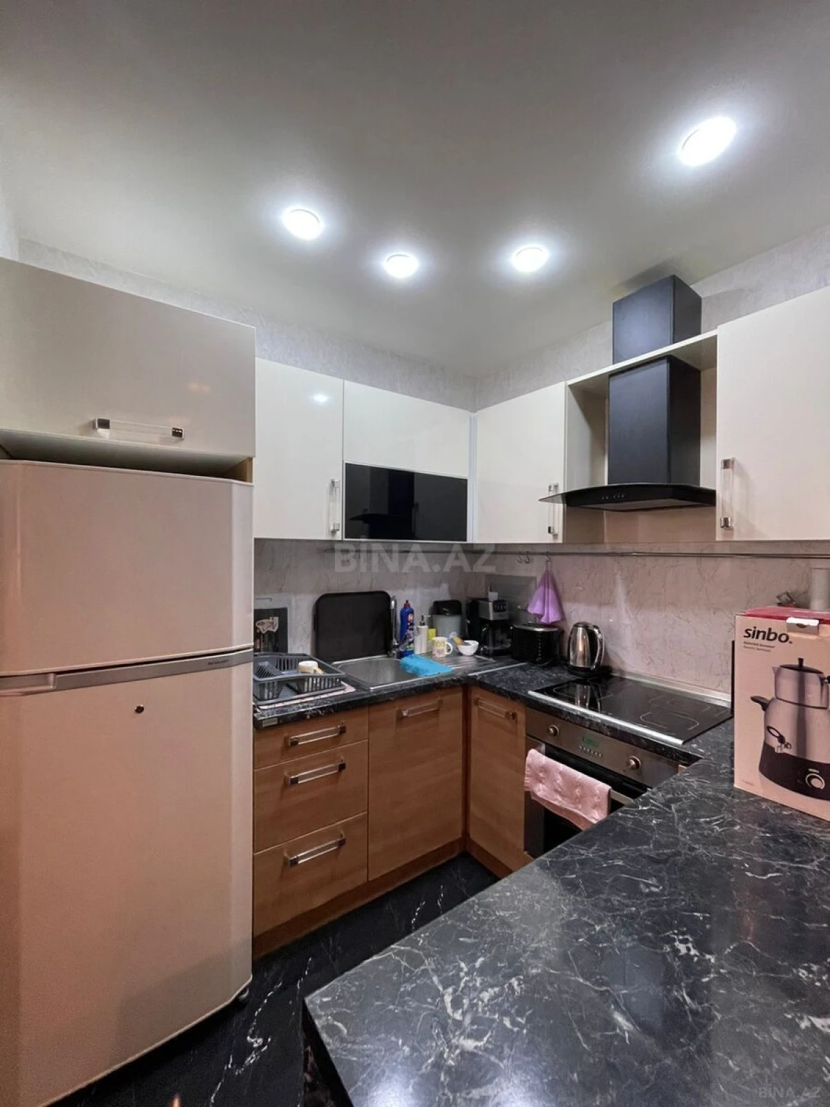 Kirayə verilir 3 otaqlı mənzil 130 m²