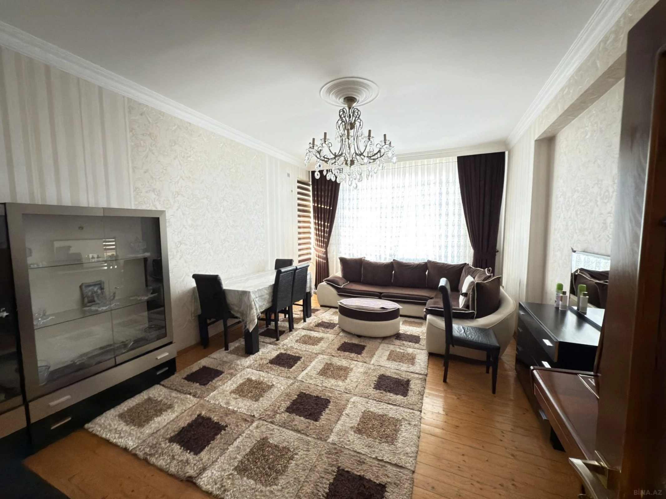 Satılır 3 otaqlı mənzil 108 m²