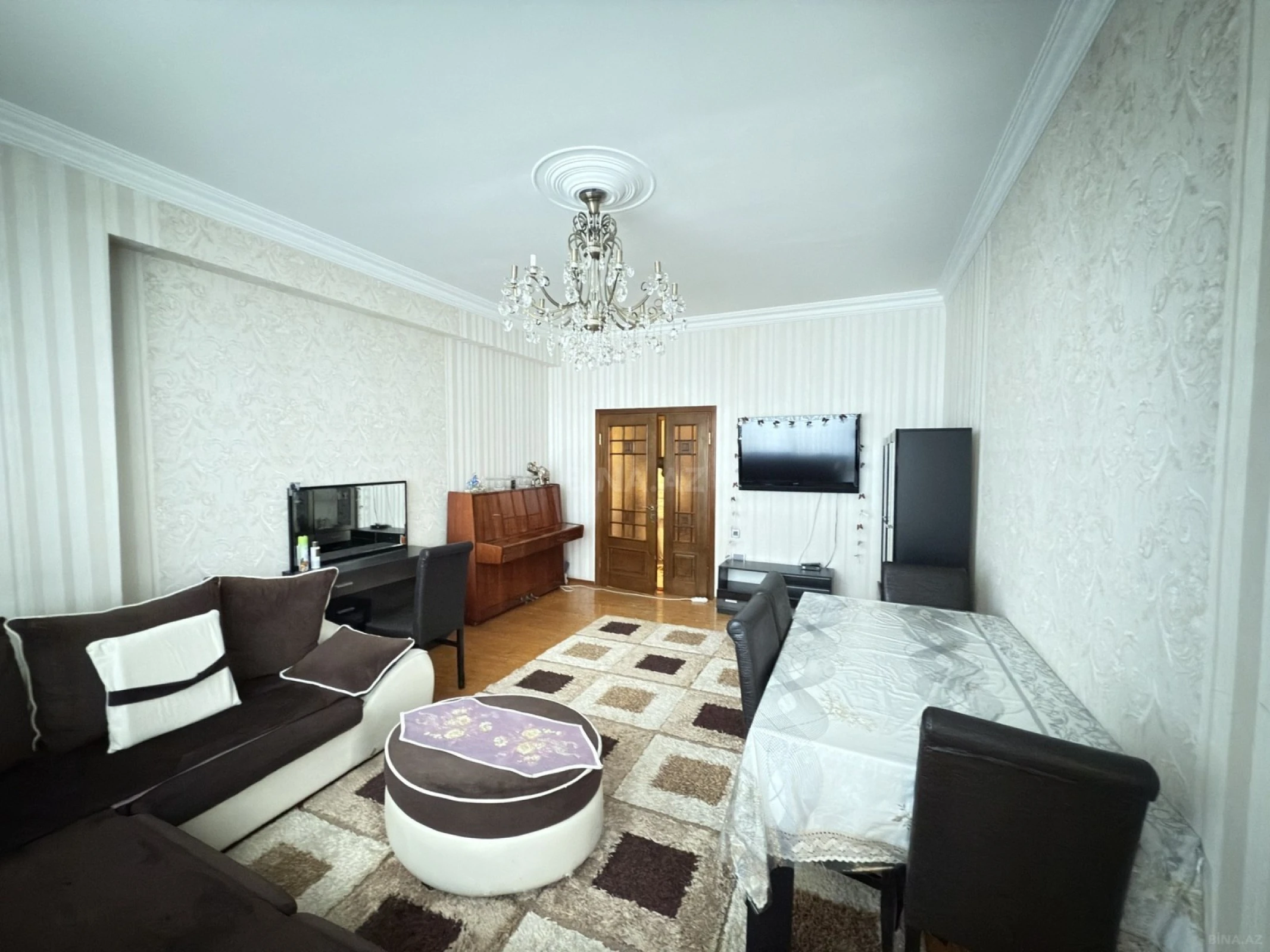 Satılır 3 otaqlı mənzil 108 m²