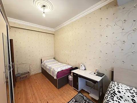 Satılır 3 otaqlı mənzil 108 m²