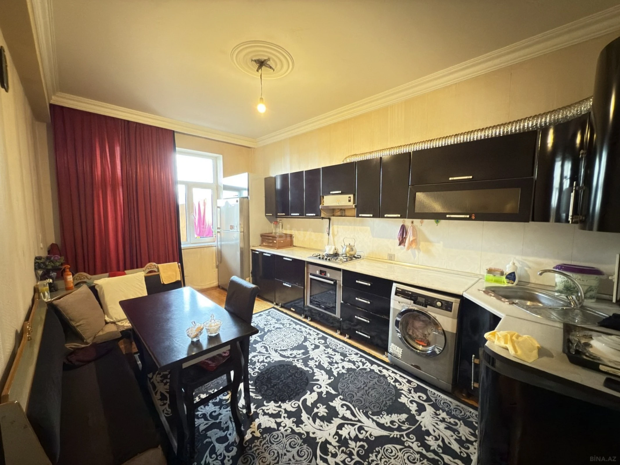 Satılır 3 otaqlı mənzil 108 m²