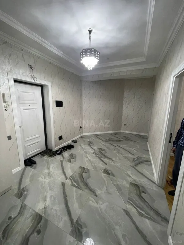 Kirayə verilir 2 otaqlı mənzil 98 m²