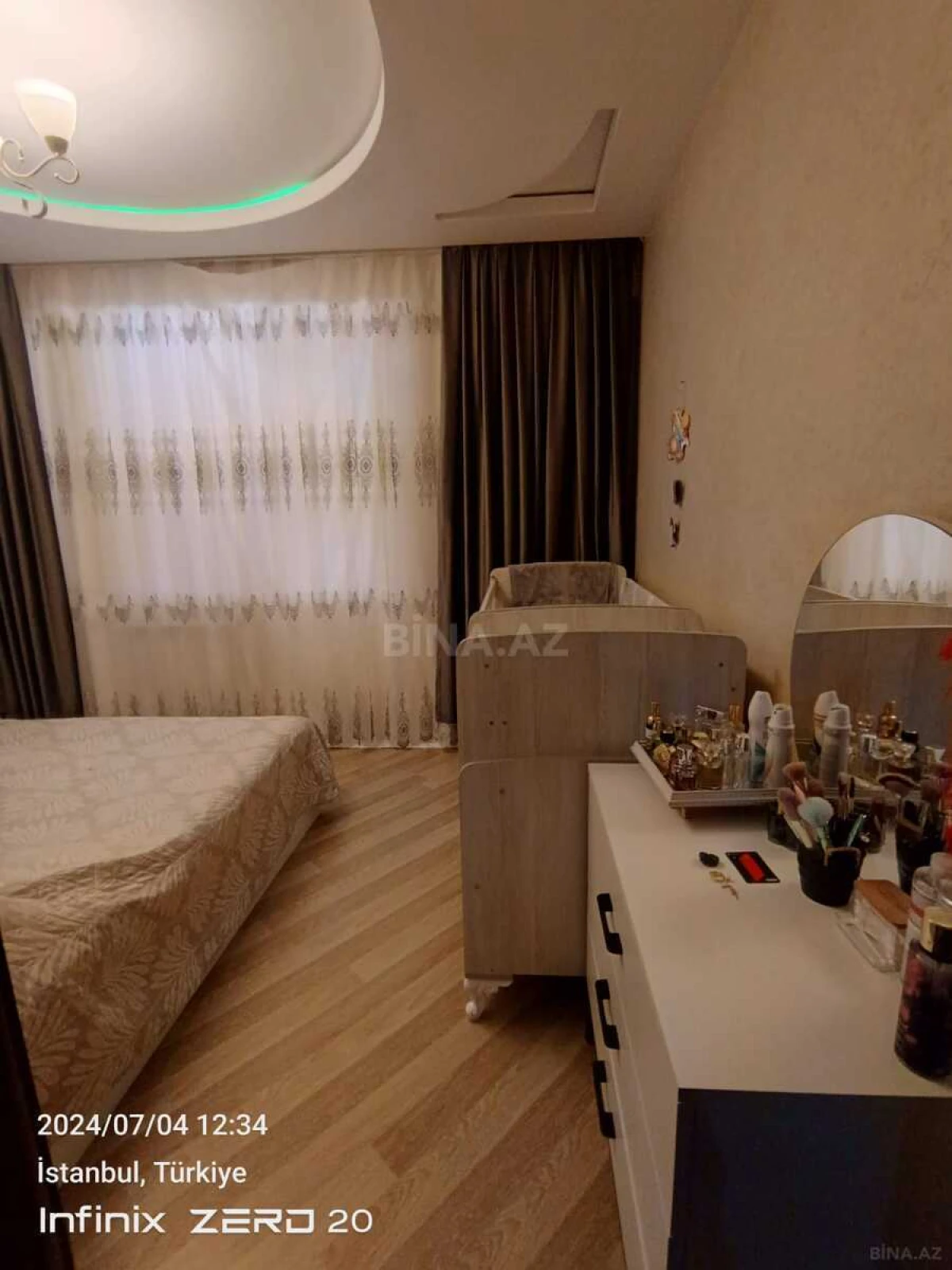 Satılır 2 otaqlı mənzil 81 m²