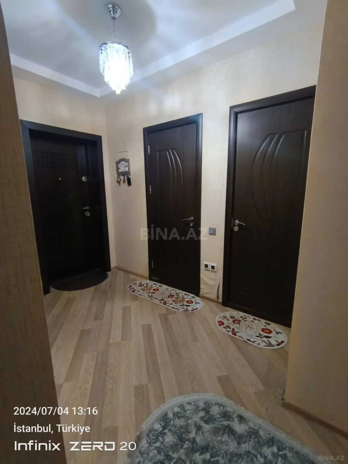 Satılır 2 otaqlı mənzil 81 m²