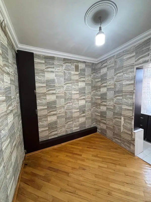 Satılır 3 otaqlı mənzil 75 m²