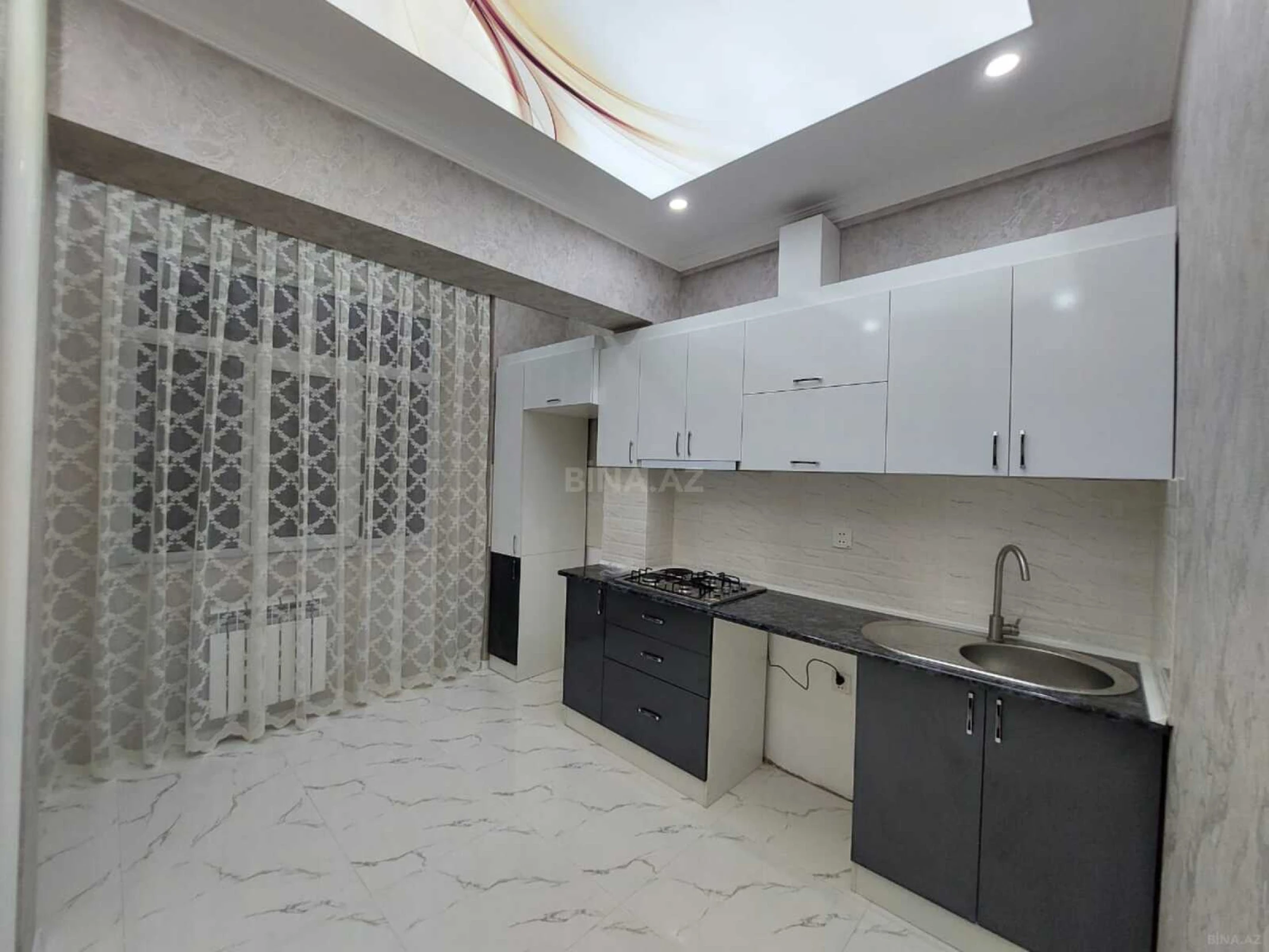 Satılır 3 otaqlı mənzil 90 m²
