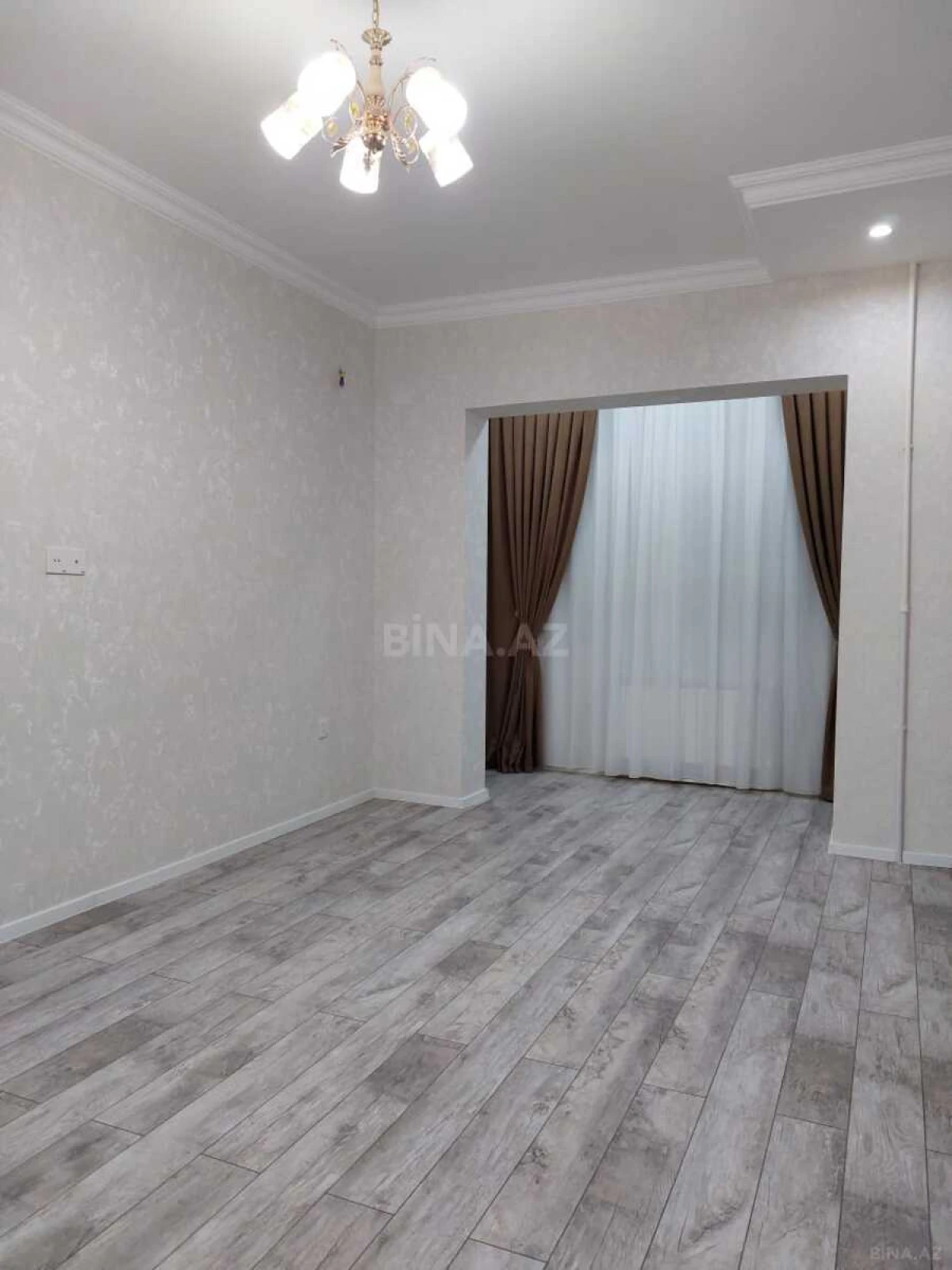 Satılır 3 otaqlı mənzil 90 m²