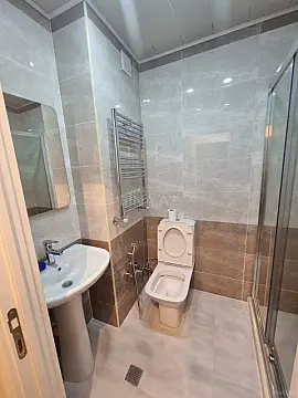 Kirayə verilir 2 otaqlı mənzil 50 m²