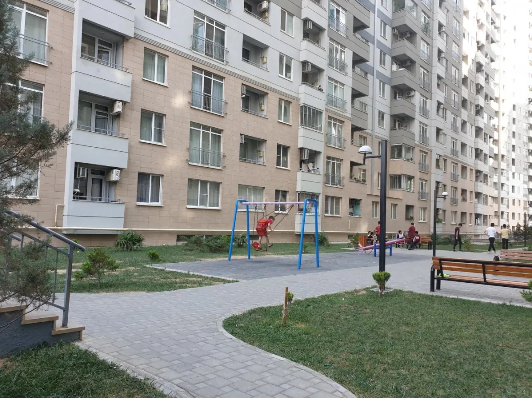 Satılır 2 otaqlı mənzil 58 m²