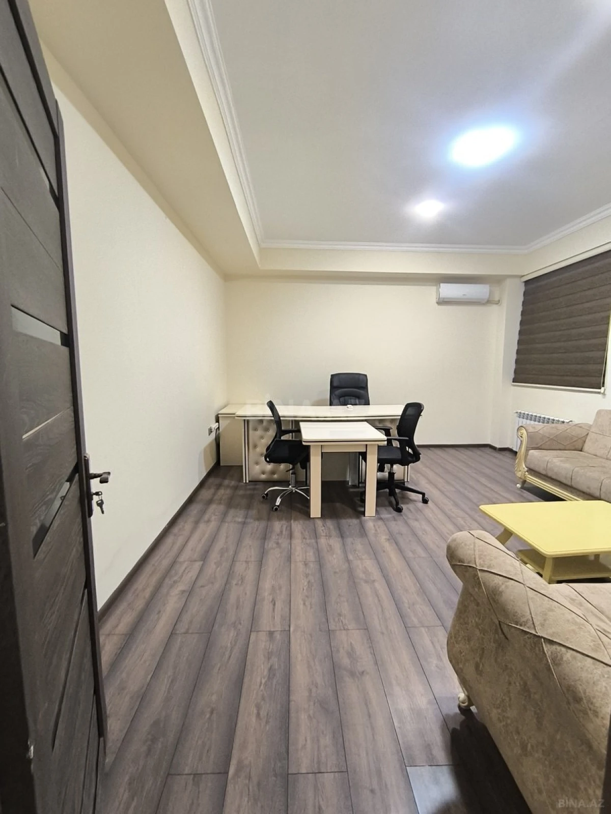 Kirayə verilir 3 otaqlı ofis 115 m²