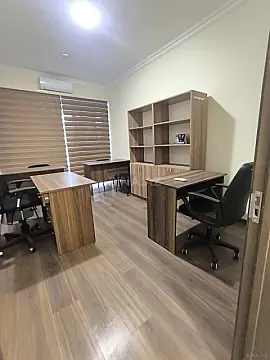 Kirayə verilir 3 otaqlı ofis 115 m²