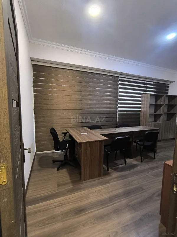 Kirayə verilir 3 otaqlı ofis 115 m²