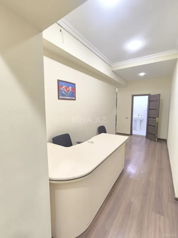 Kirayə verilir 3 otaqlı ofis 115 m²