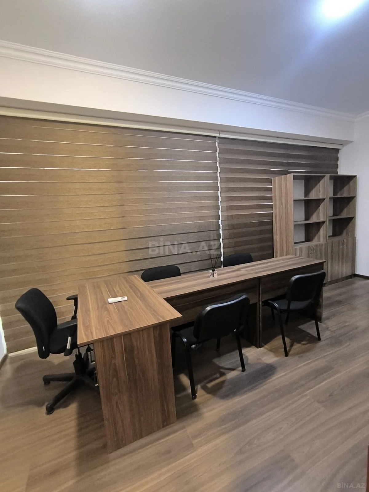 Kirayə verilir 3 otaqlı ofis 115 m²