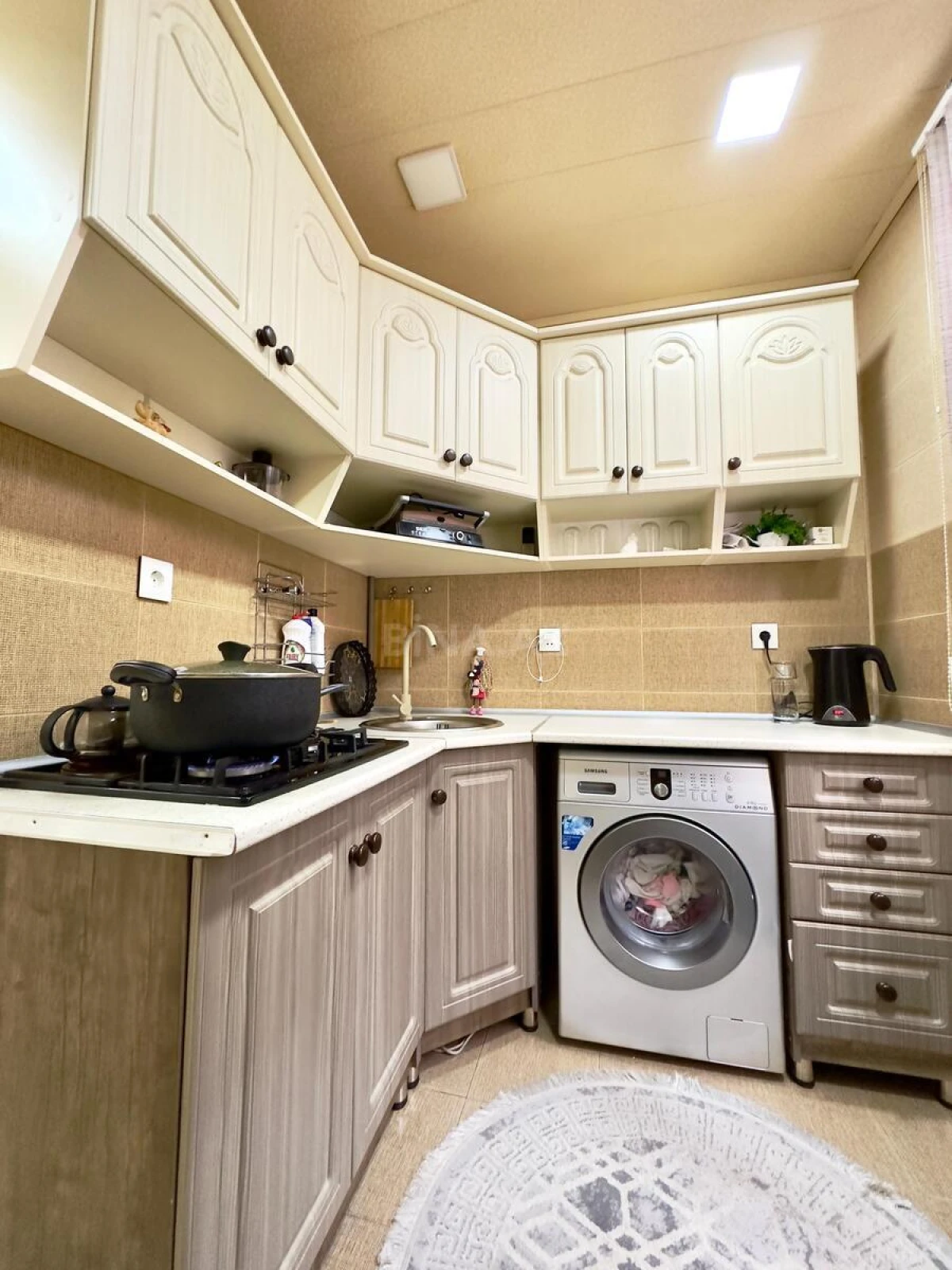 Satılır 2 otaqlı mənzil 65 m²