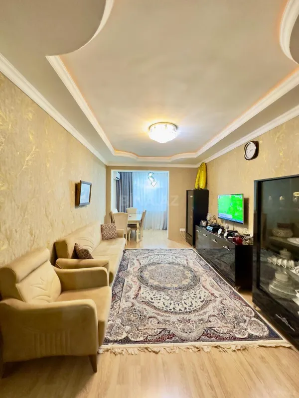 Satılır 2 otaqlı mənzil 65 m²