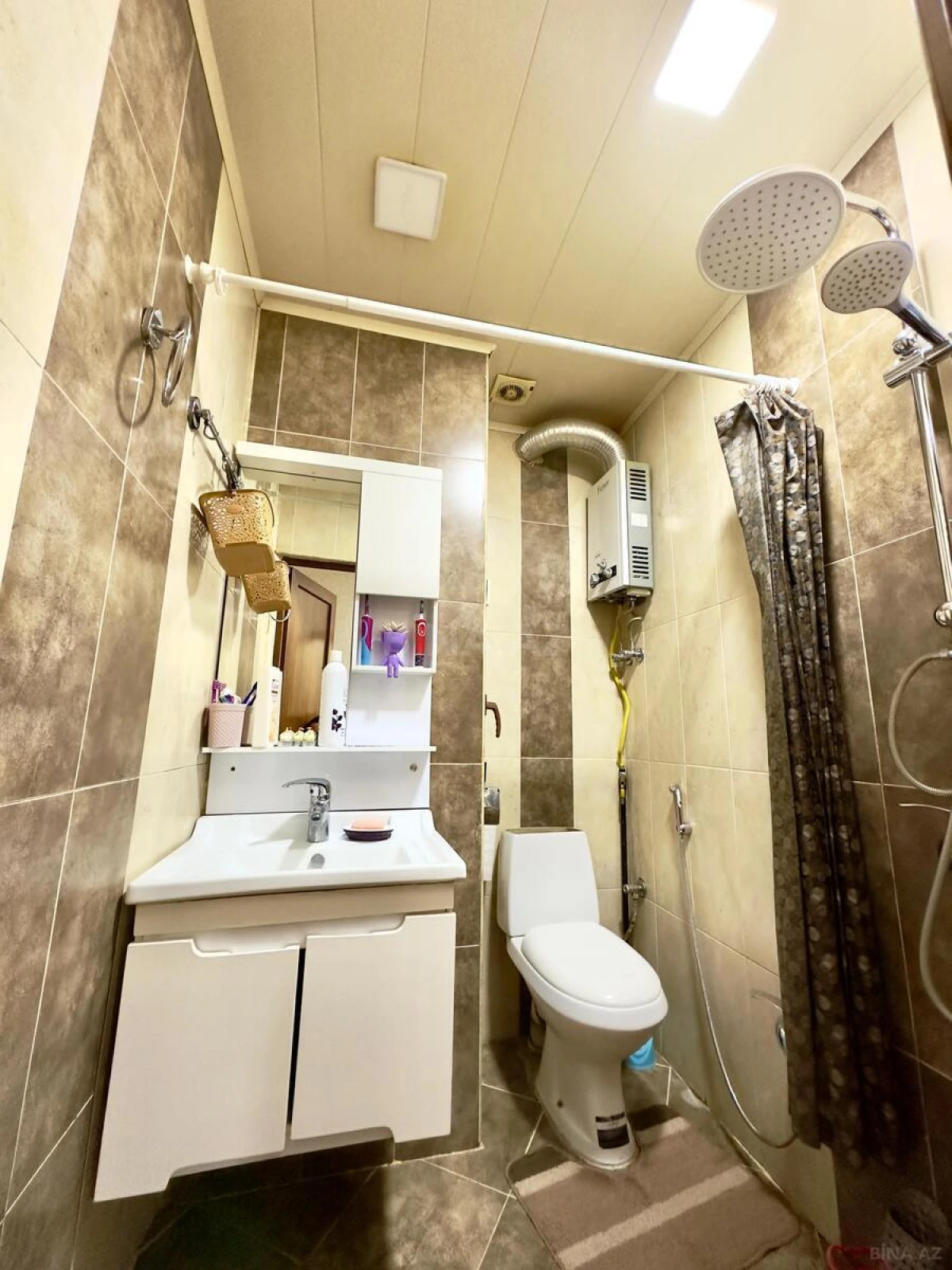 Satılır 2 otaqlı mənzil 65 m²