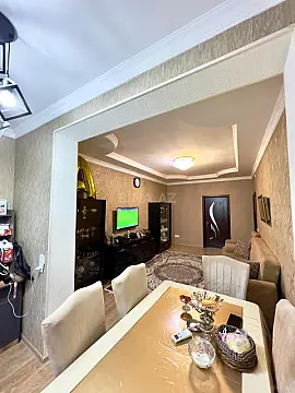 Satılır 2 otaqlı mənzil 65 m²