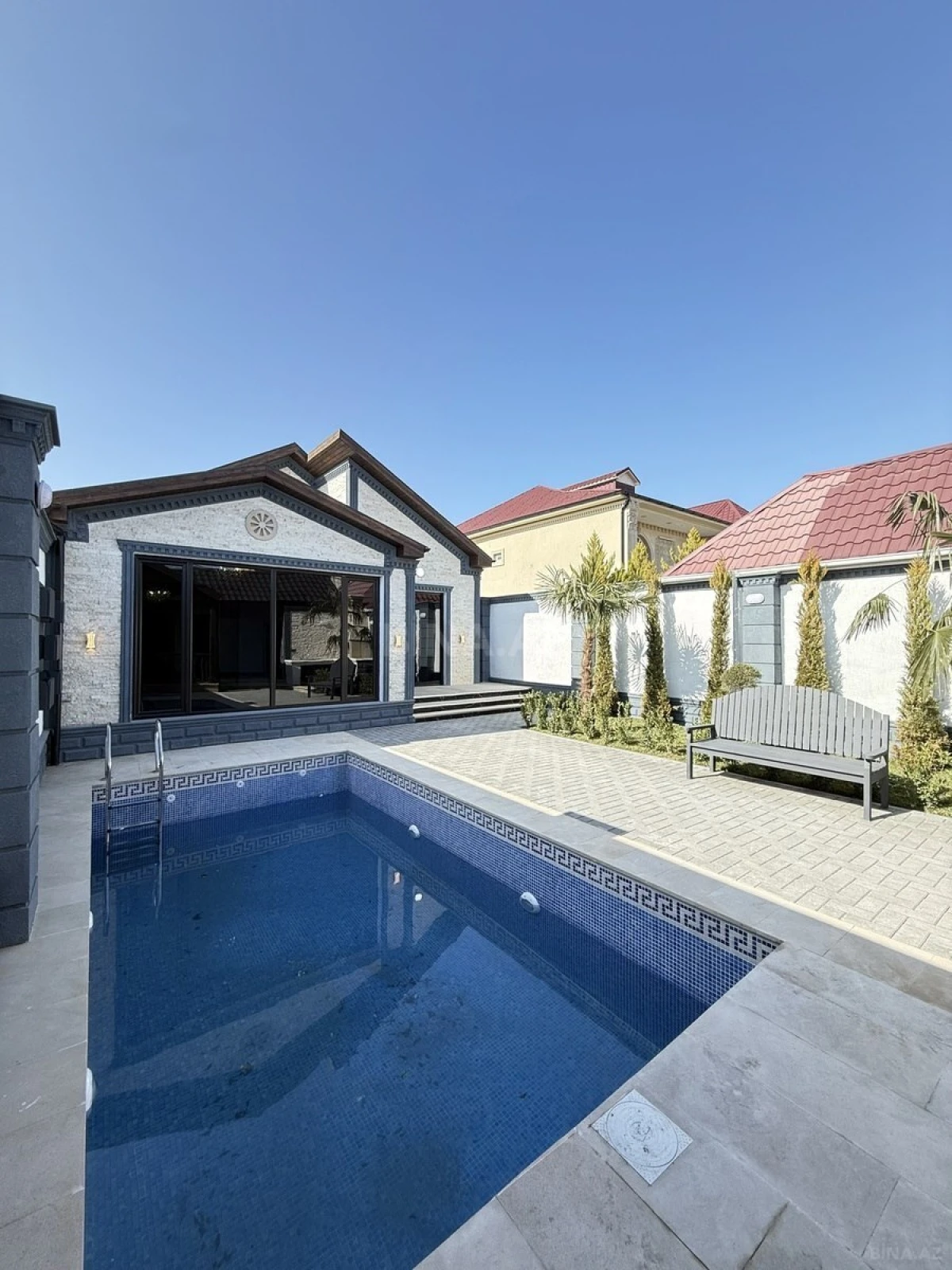 Satılır 4 otaqlı həyət evi 140 m²