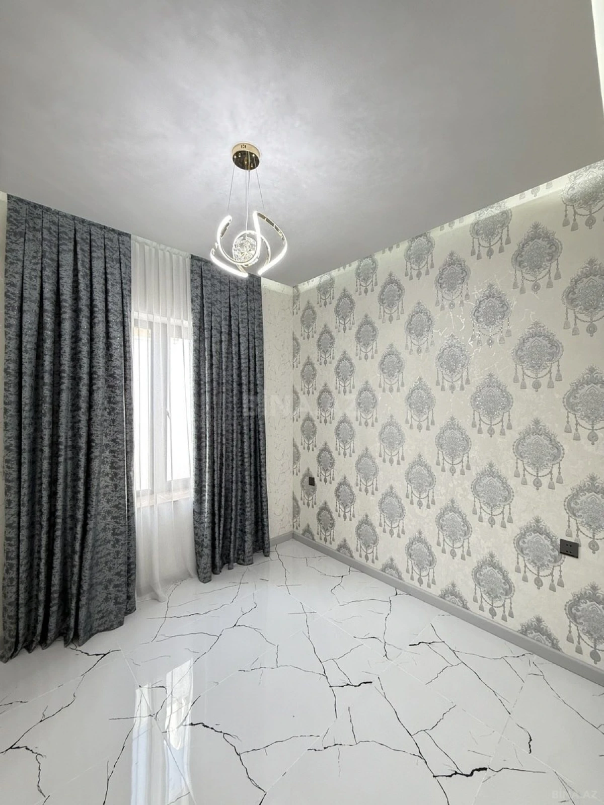 Satılır 4 otaqlı həyət evi 140 m²