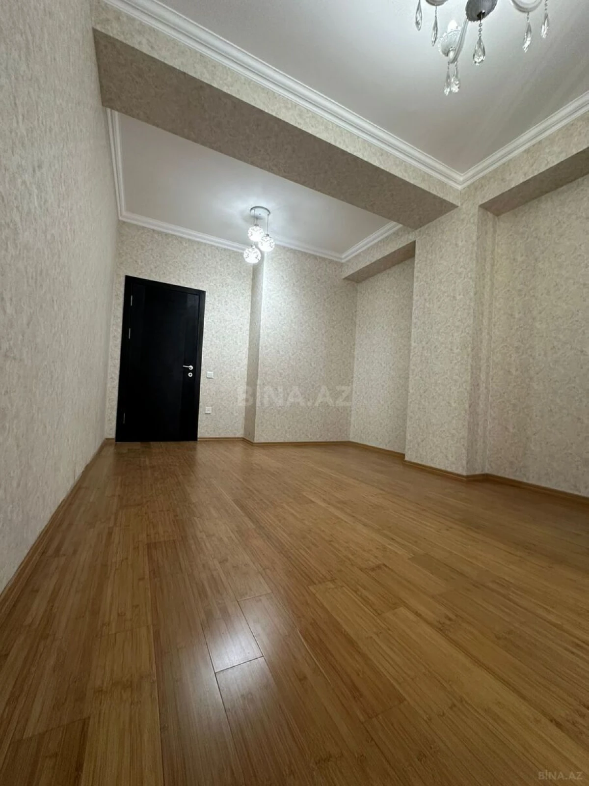 Satılır 2 otaqlı mənzil 72 m²