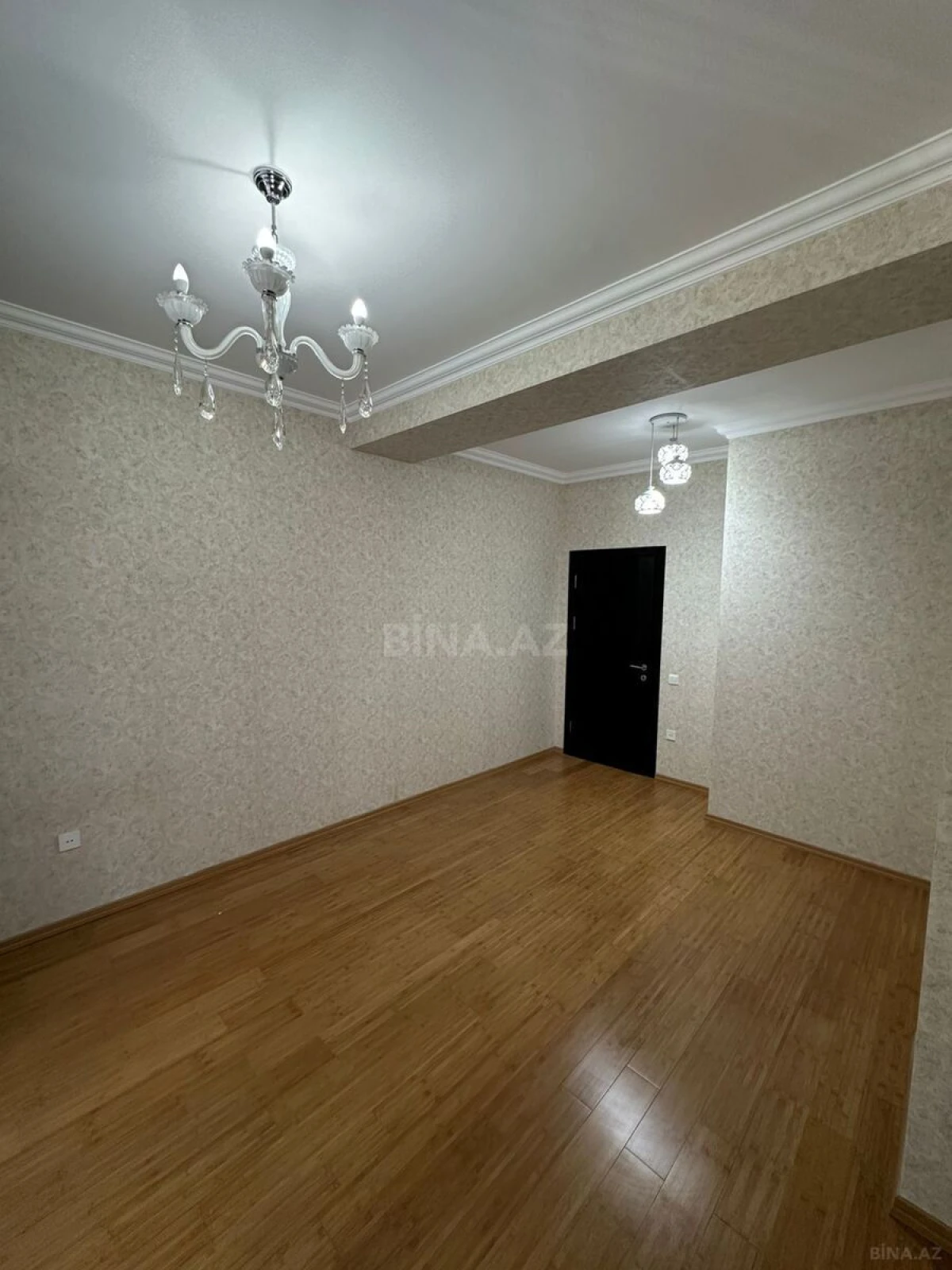 Satılır 2 otaqlı mənzil 72 m²