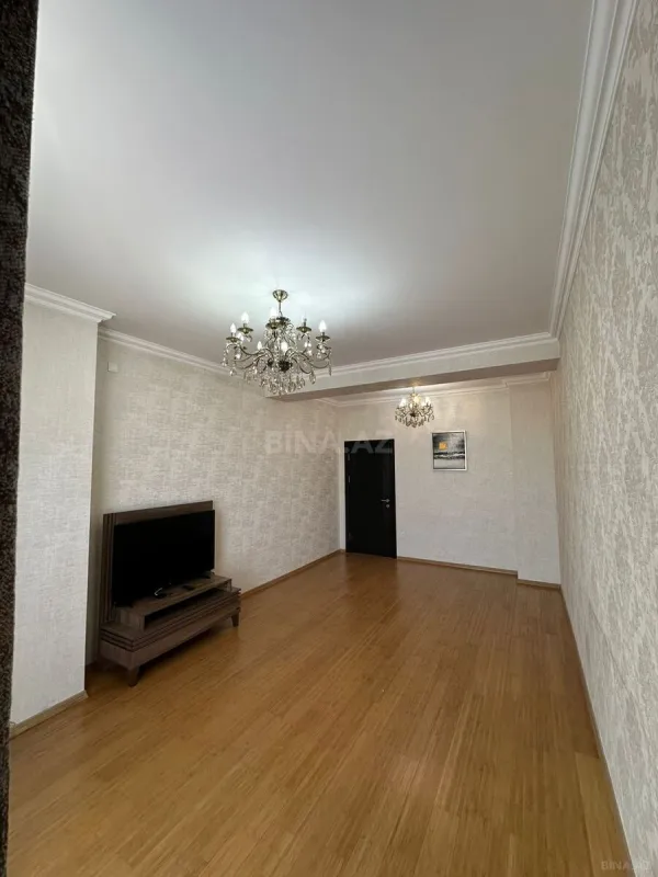 Satılır 2 otaqlı mənzil 72 m²