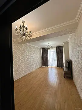 Satılır 2 otaqlı mənzil 72 m²