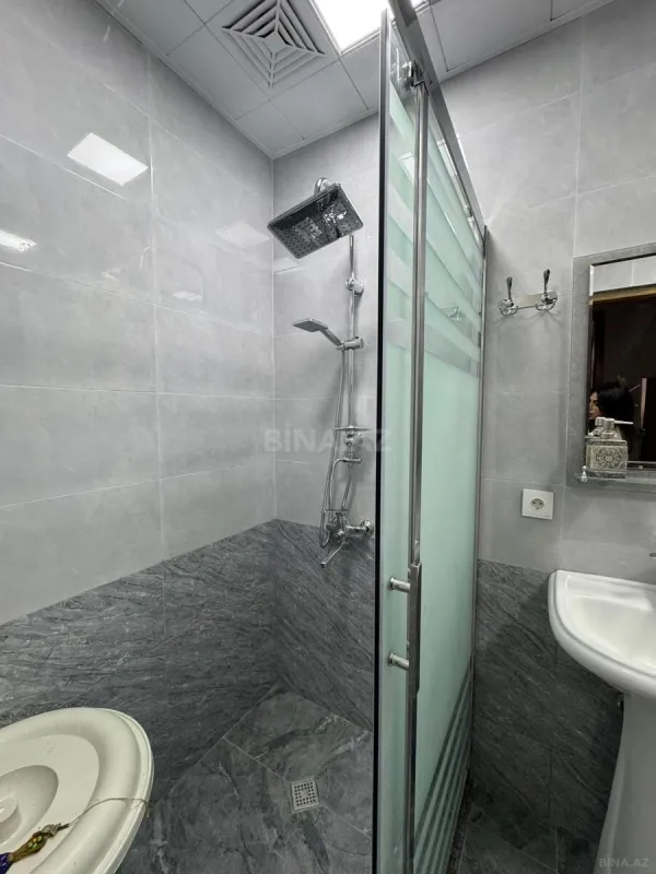 Kirayə verilir 2 otaqlı mənzil 80 m²