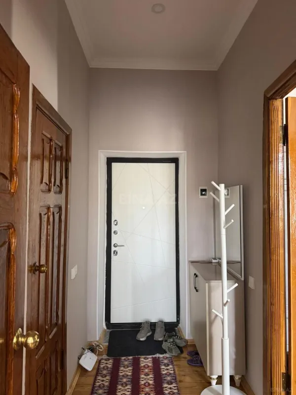 Kirayə verilir 2 otaqlı mənzil 80 m²