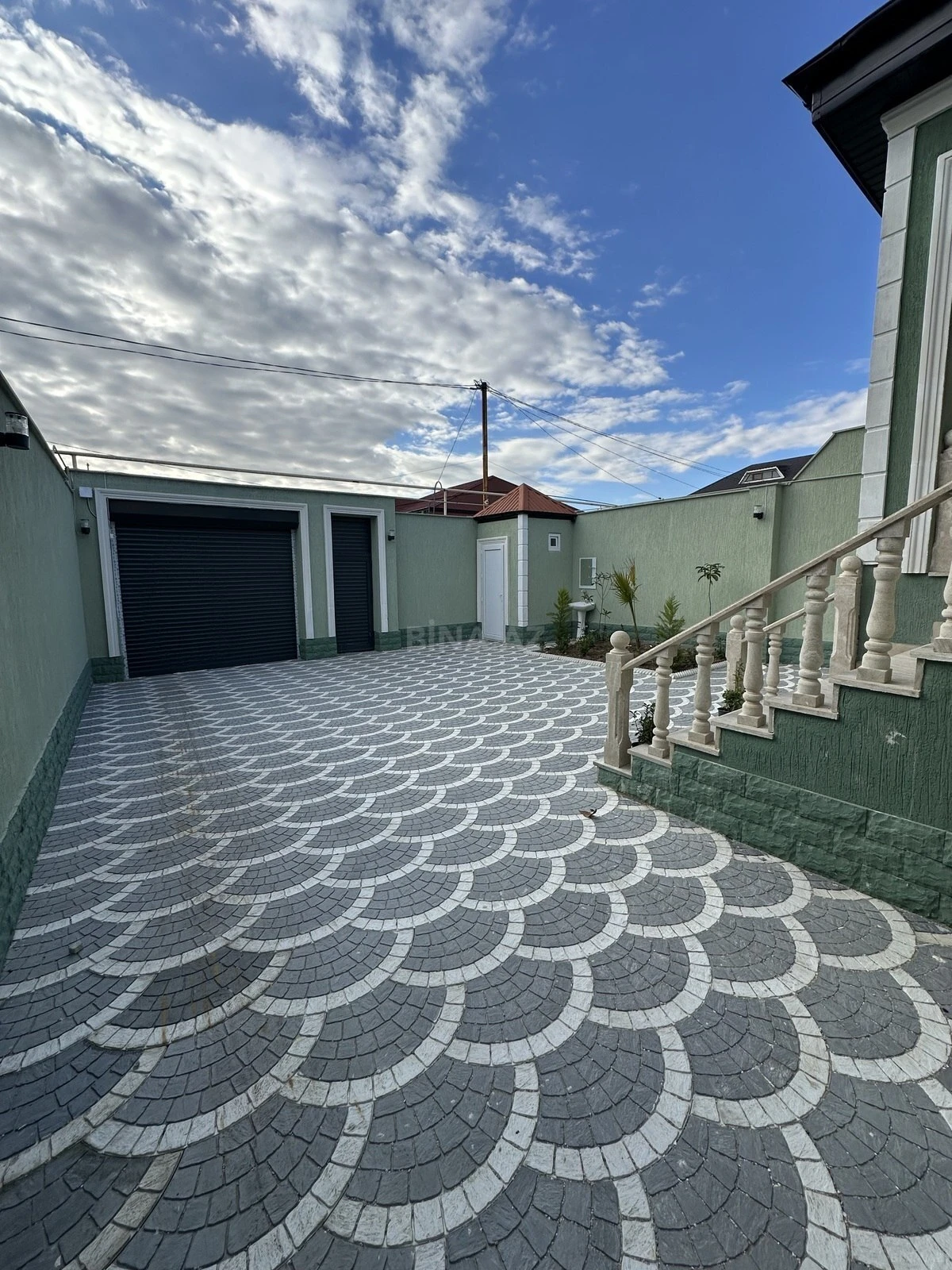 Satılır 4 otaqlı həyət evi 120 m²