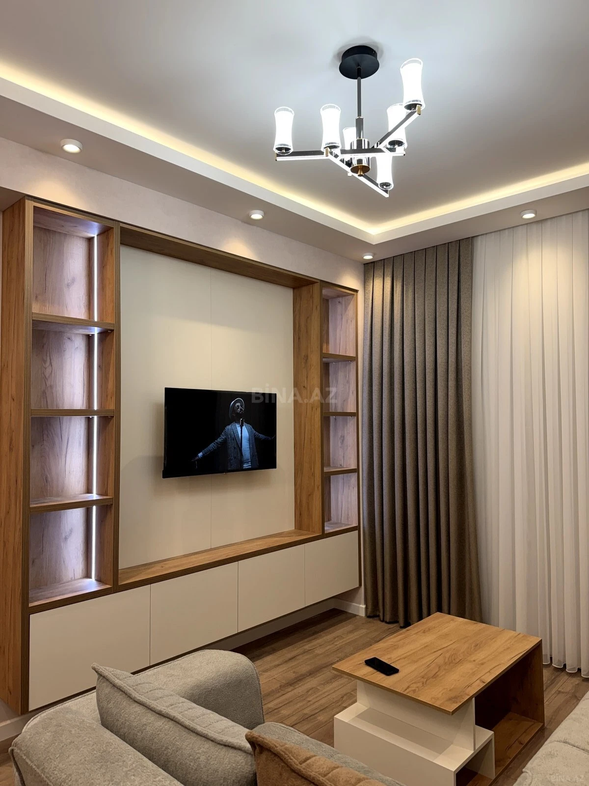 Kirayə verilir 3 otaqlı mənzil 118 m²