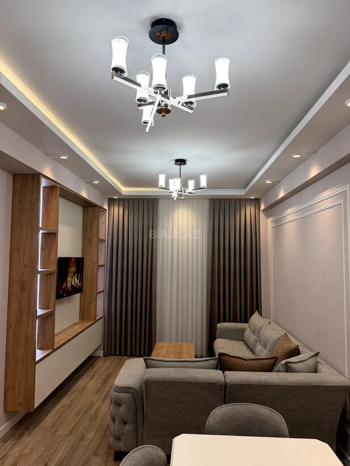 Kirayə verilir 3 otaqlı mənzil 118 m²