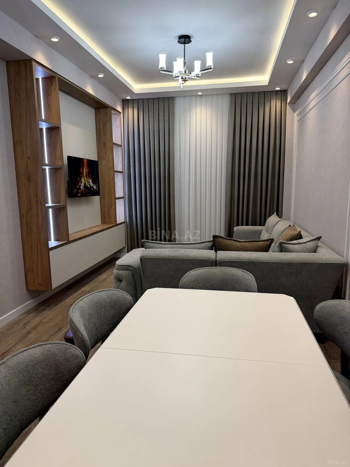 Kirayə verilir 3 otaqlı mənzil 118 m²