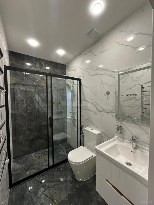 Kirayə verilir 3 otaqlı mənzil 118 m²