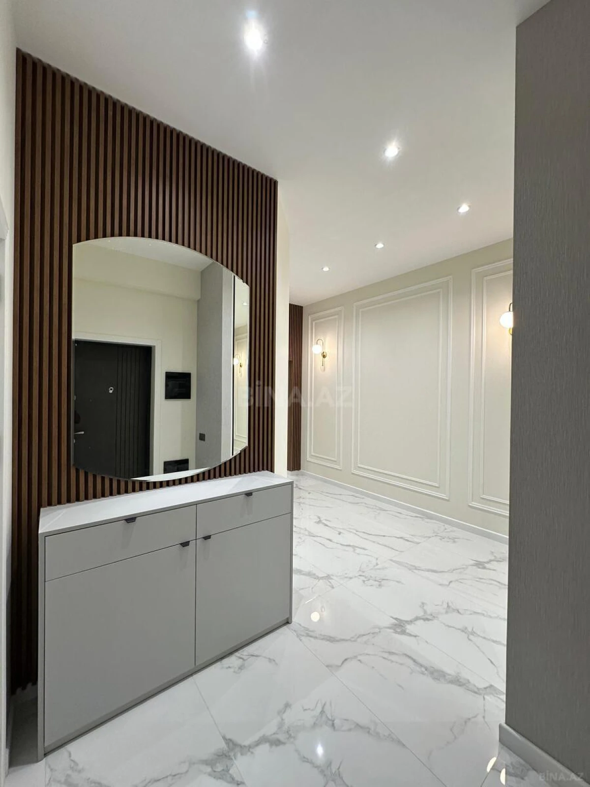 Kirayə verilir 3 otaqlı mənzil 118 m²