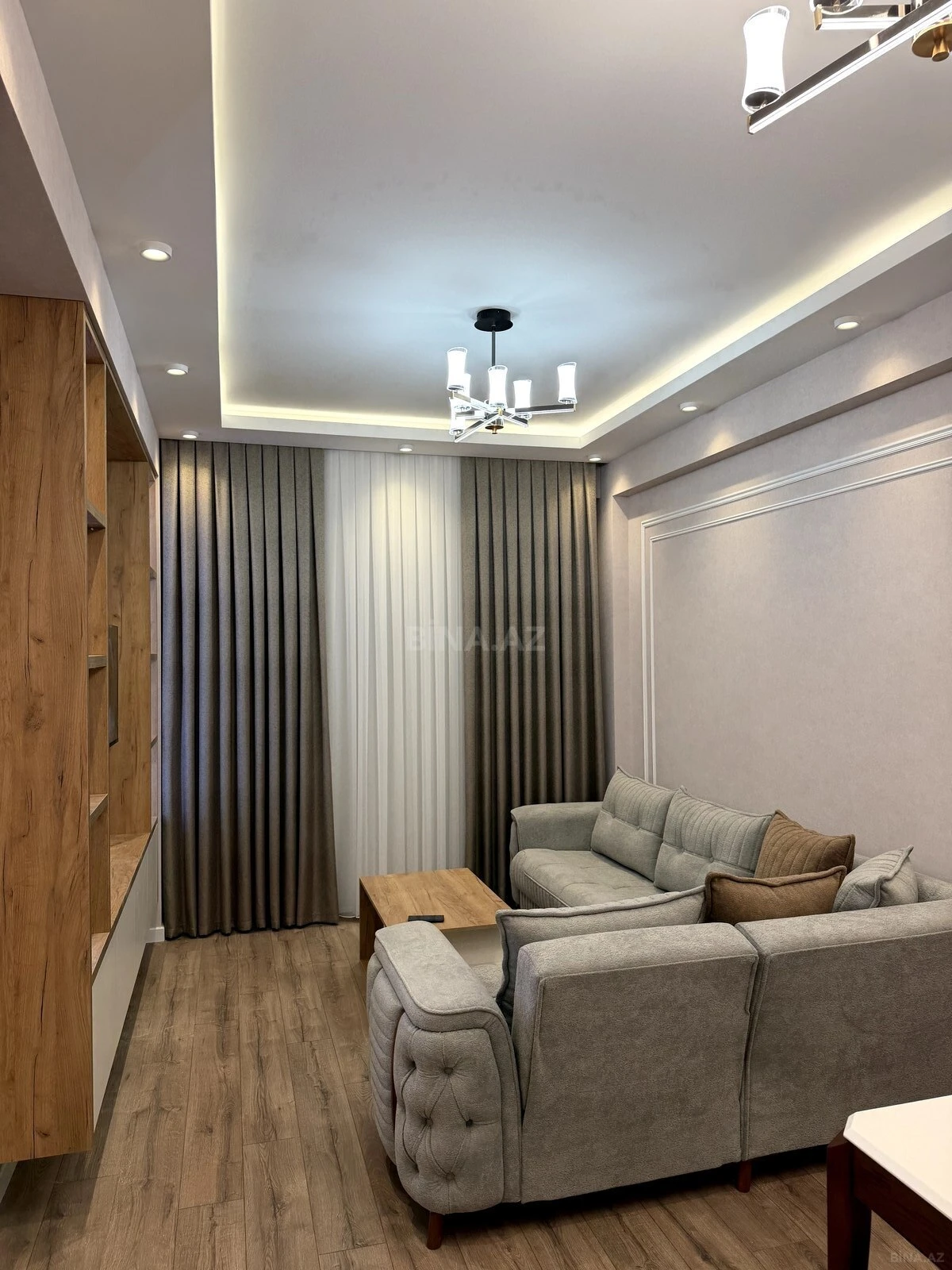 Kirayə verilir 3 otaqlı mənzil 118 m²