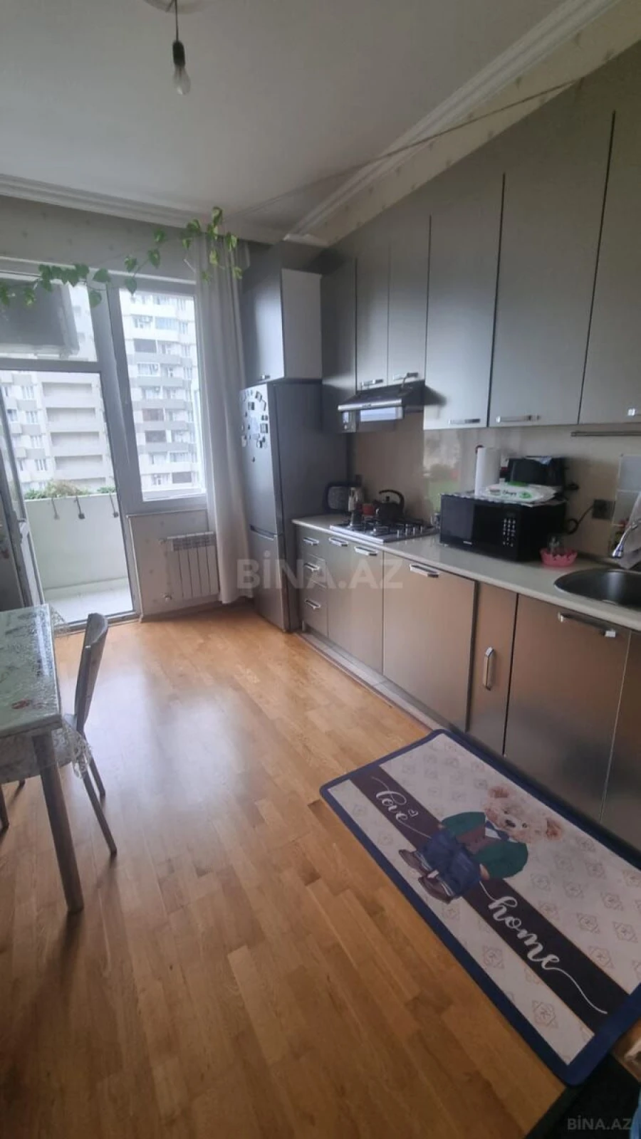 Satılır 2 otaqlı mənzil 68 m²