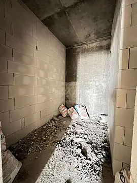 Satılır 3 otaqlı mənzil 135 m²