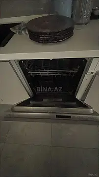 Satılır 3 otaqlı mənzil 140 m²