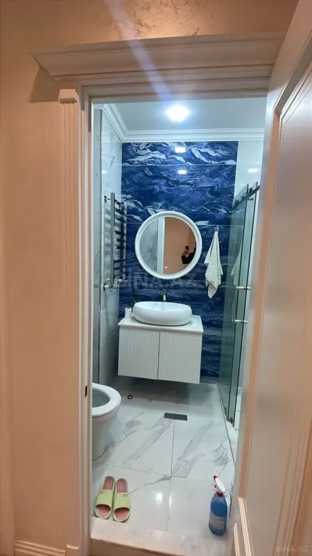 Satılır 3 otaqlı mənzil 140 m²