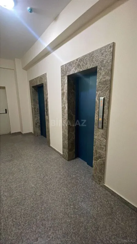 Satılır 3 otaqlı mənzil 140 m²