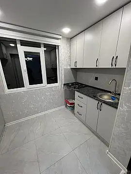 Kirayə verilir 2 otaqlı mənzil 45 m²
