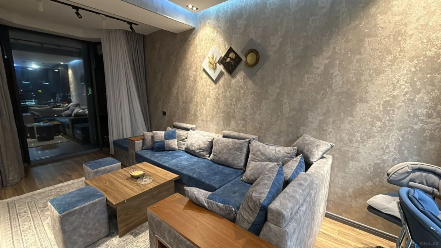 Kirayə verilir 2 otaqlı mənzil 70 m²