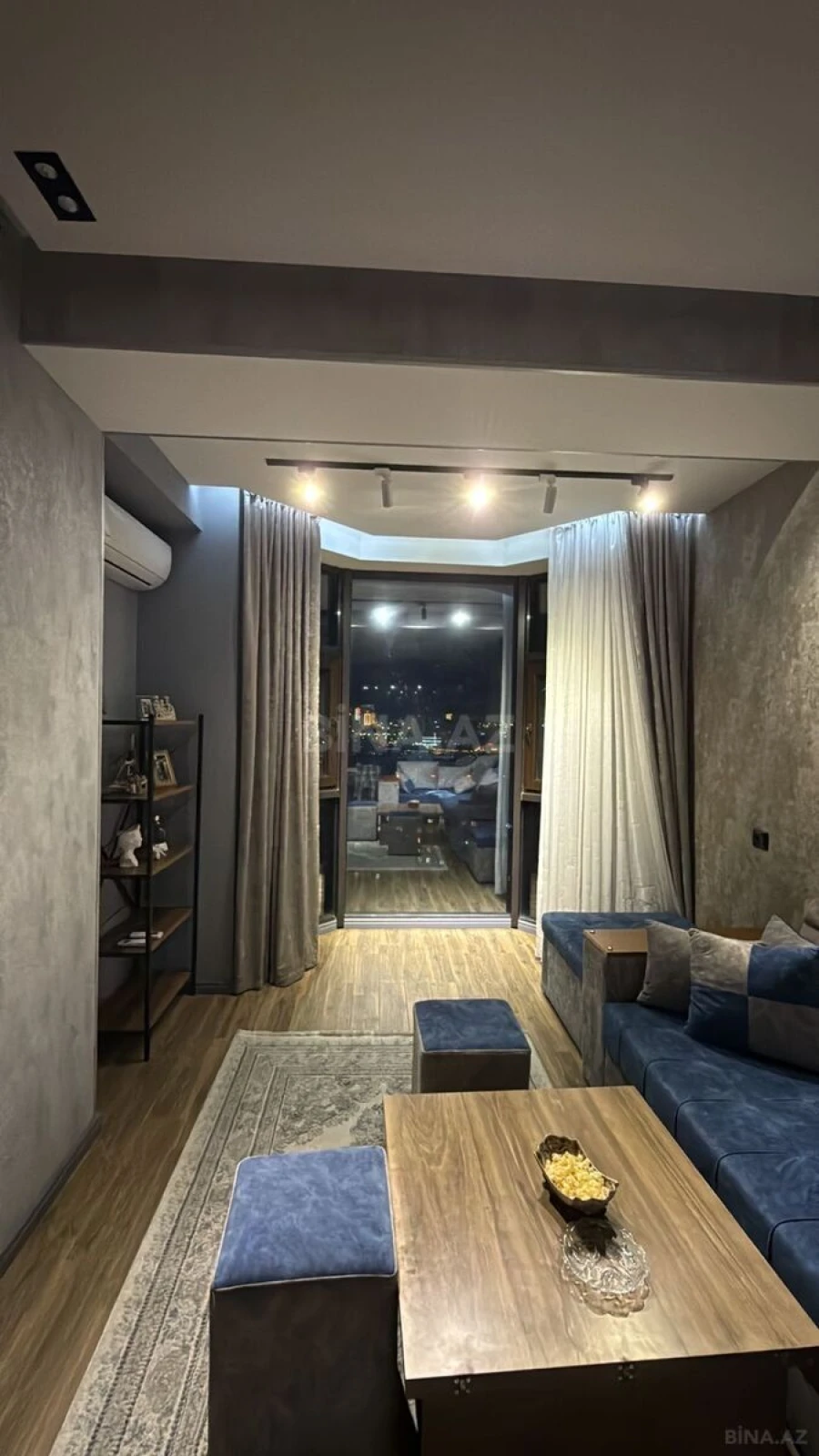 Kirayə verilir 2 otaqlı mənzil 70 m²