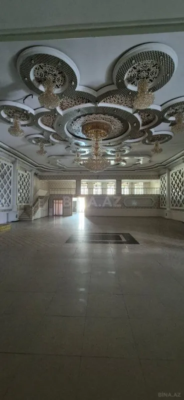 Satılır obyekt 1100 m²