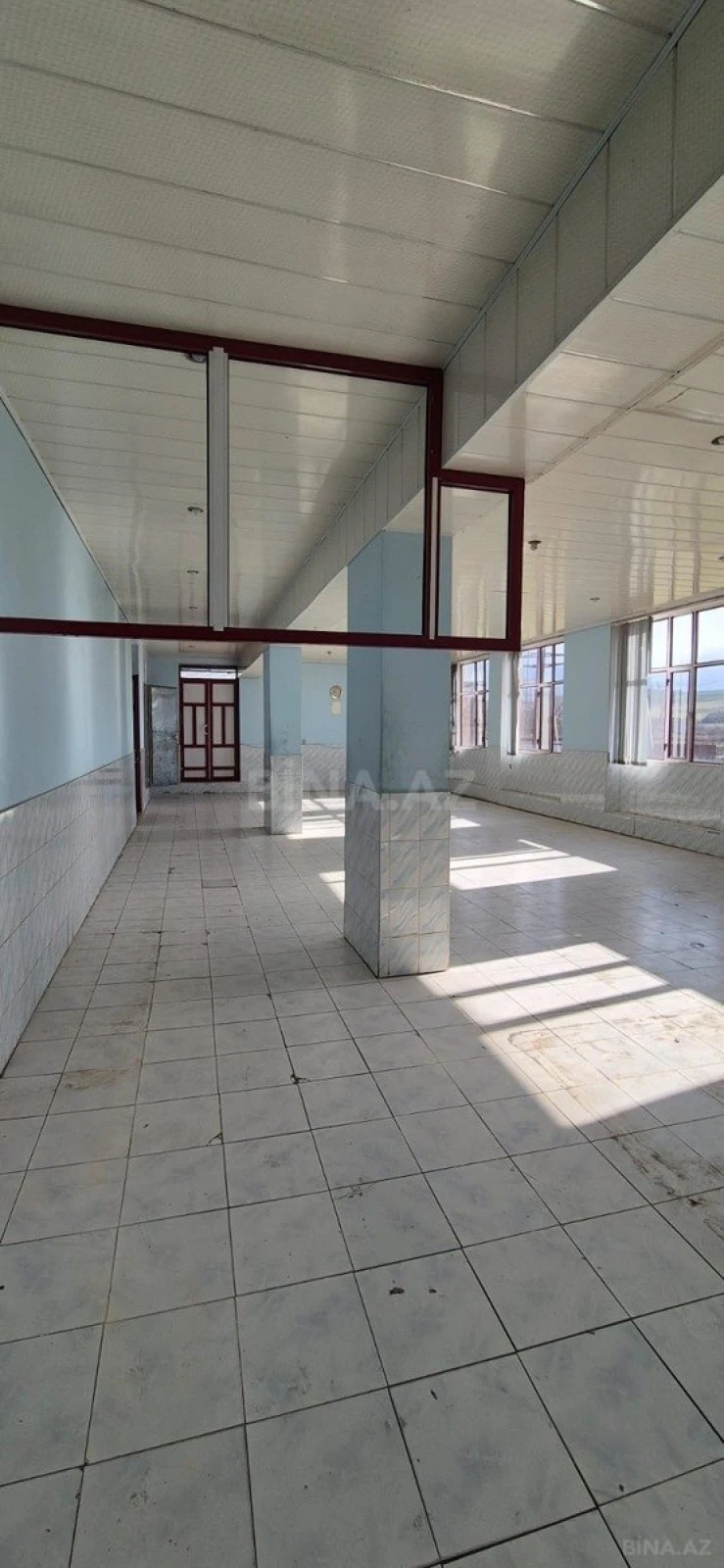 Satılır obyekt 1100 m²