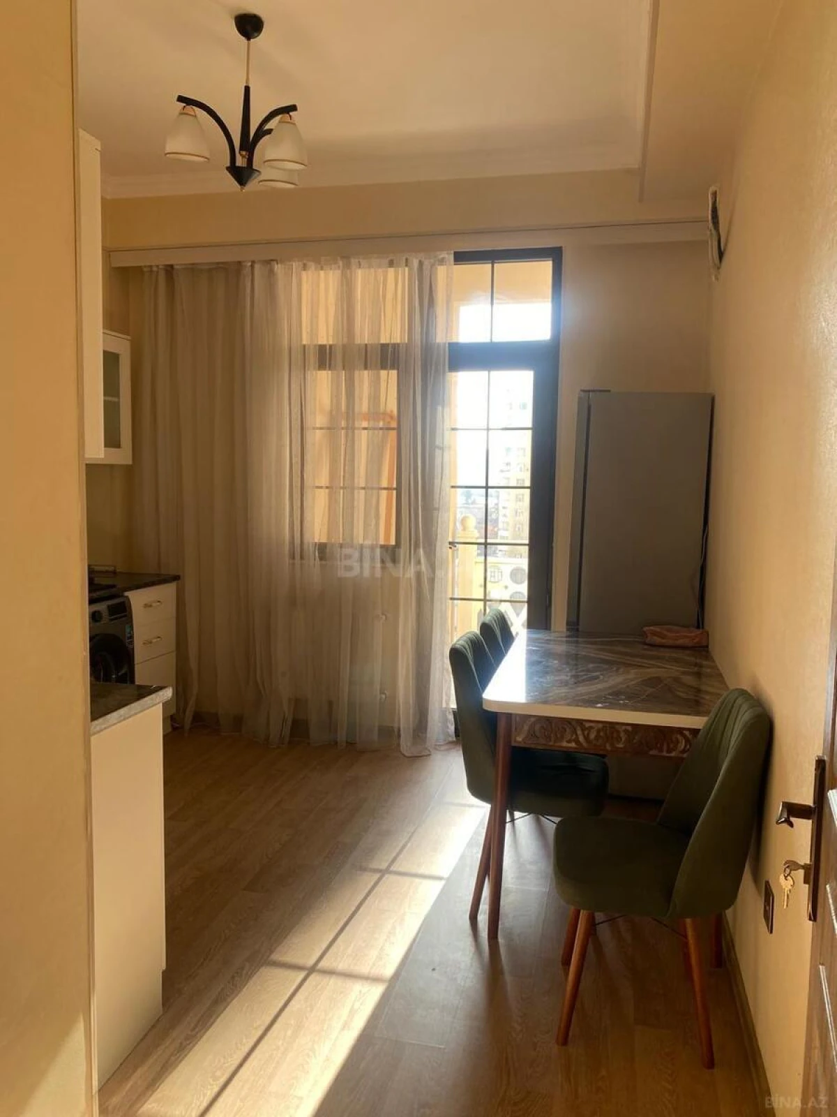 Kirayə verilir 2 otaqlı mənzil 55 m²