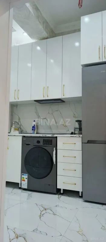 Kirayə verilir 2 otaqlı mənzil 75 m²